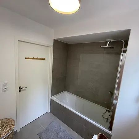 Superbe Neuf Centre 6 Personnes Calme Avec Jardin 생트막시메