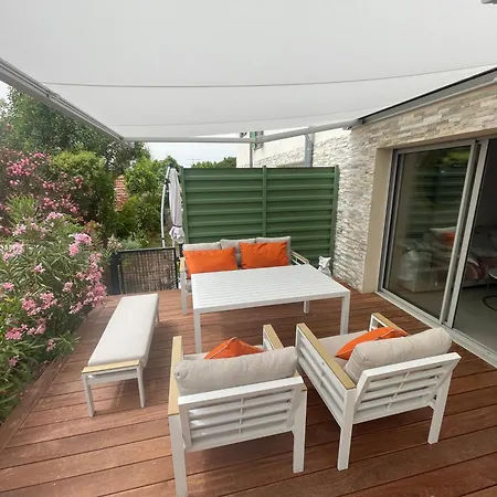 Apartment Superbe Neuf Centre 6 Personnes Calme Avec Jardin Sainte-Maxime