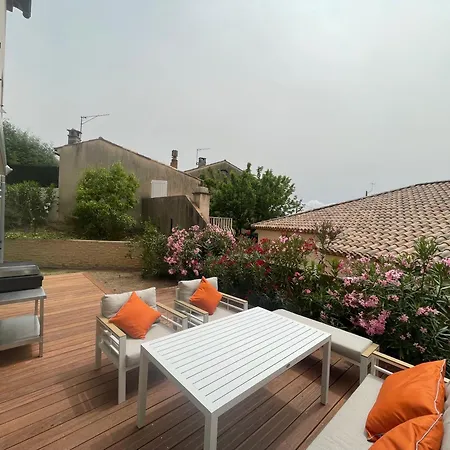 Superbe Neuf Centre 6 Personnes Calme Avec Jardin Apartment Sainte-Maxime